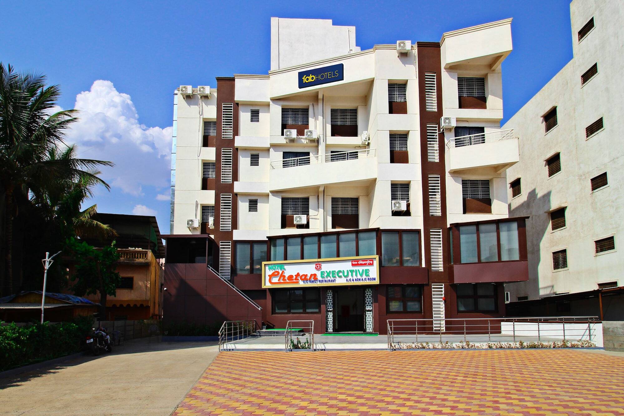 Fabhotel Chetan Executive Hadapsar Phursungi Zewnętrze zdjęcie